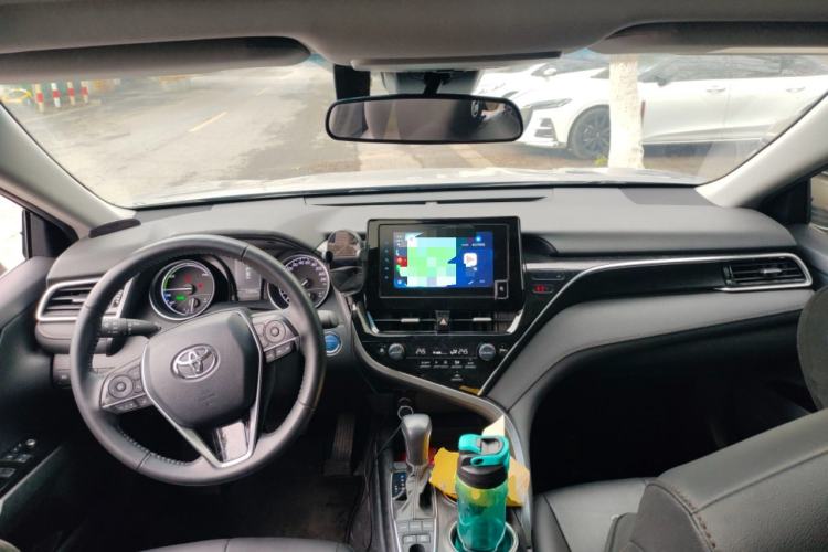 Used Toyota Camry 2021 Dual-Motor 2.5 HGVP Leading Edition Center Console