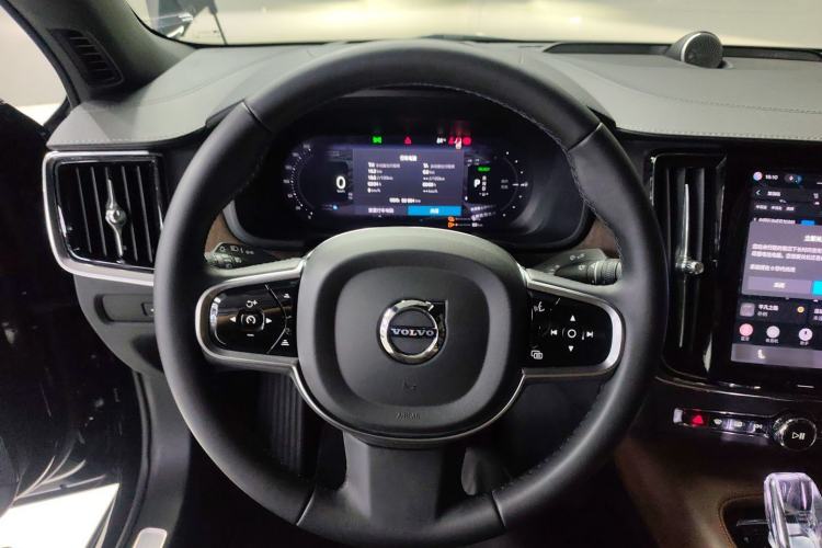 Used Volvo S90 New Energy 2025 Plug-in Hybrid Four-Wheel Drive Long-Range Luxury Smart Edition