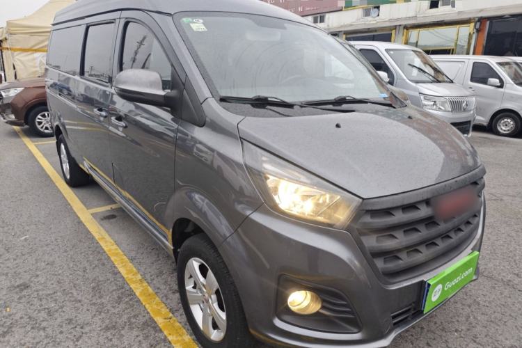 Used Jinbei Gold Hiace 2021 1.5L Passenger Van Travel Lion 6-Seater