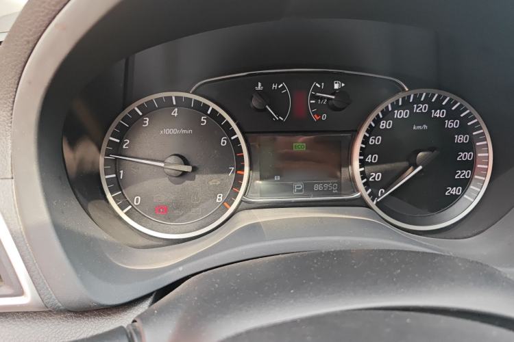 Used Nissan Sylphy 2019 1.6XV CVT Smart Connect Luxury Edition China VI Standard Instrument Cluster