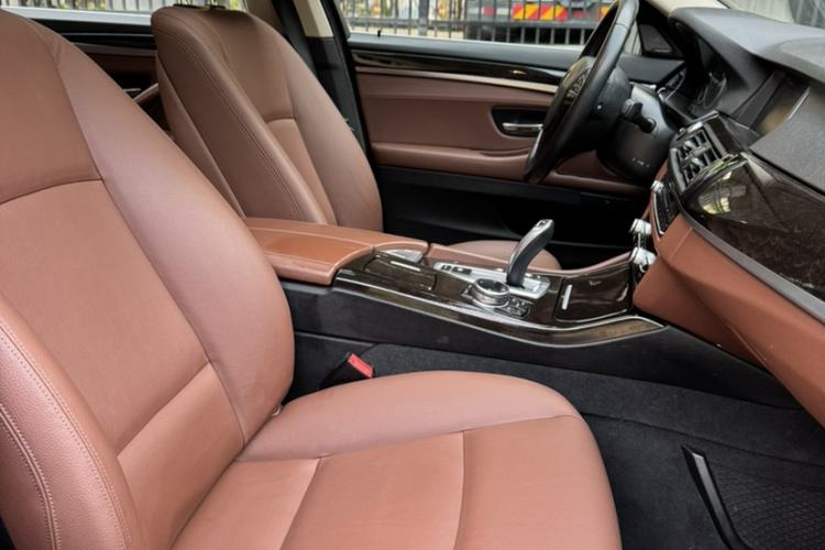 Used BMW 5 Series 2014 525Li Leading Model