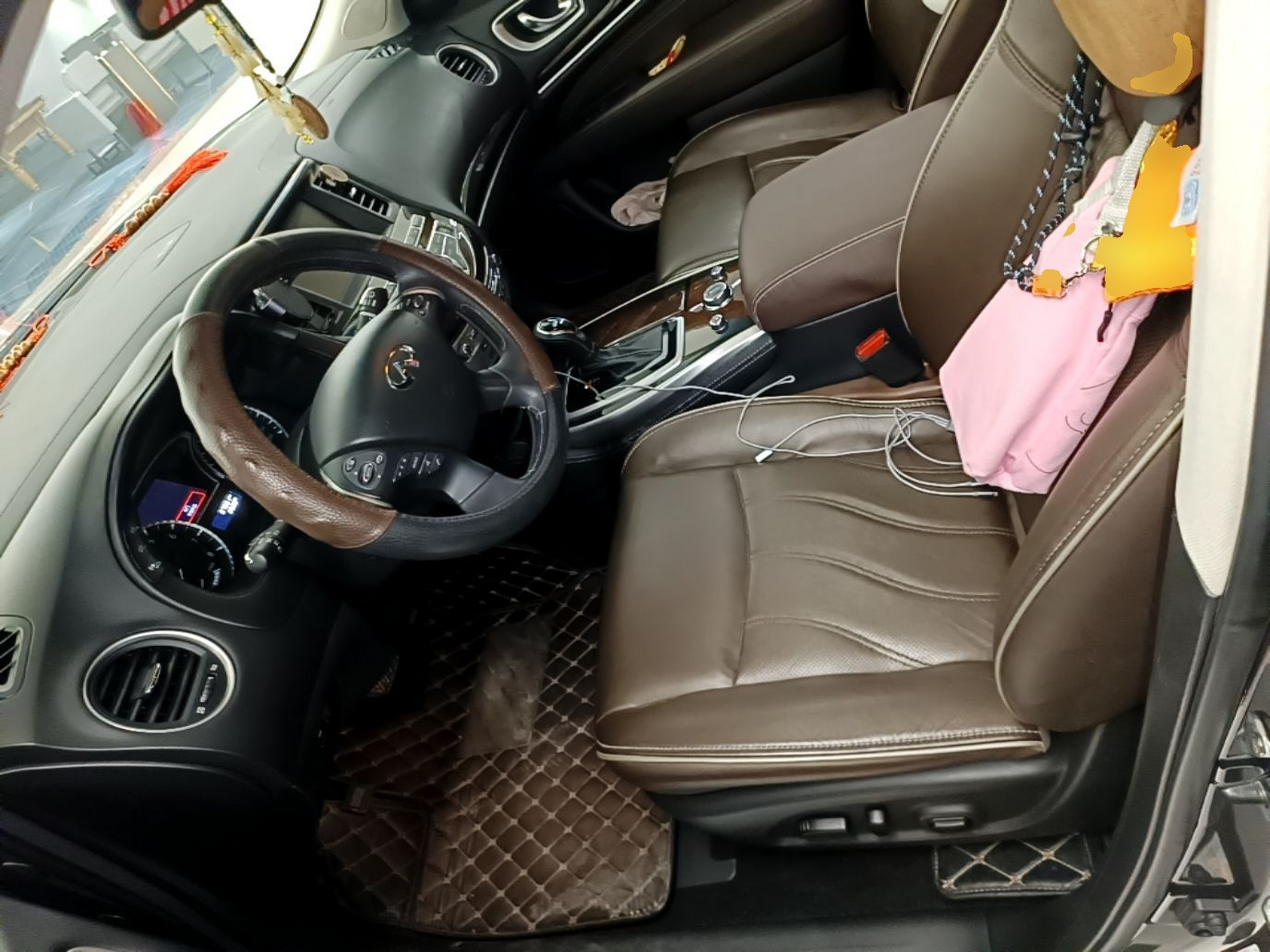 Interior delantero