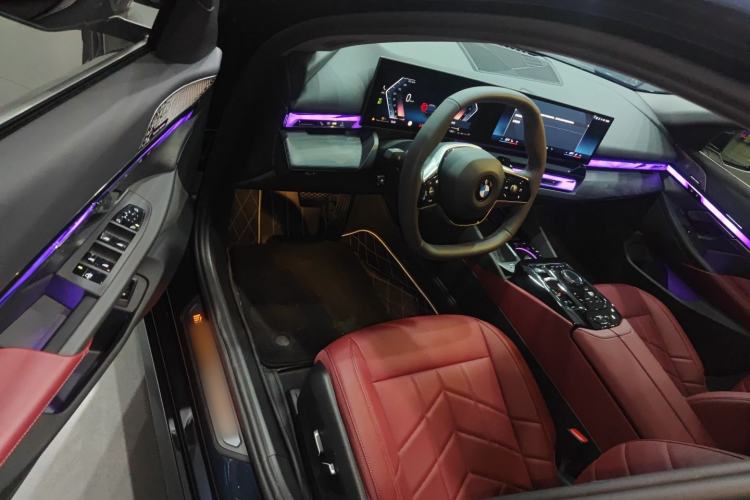 Used BMW 5 Series 2024 530Li Leading Luxury Package
