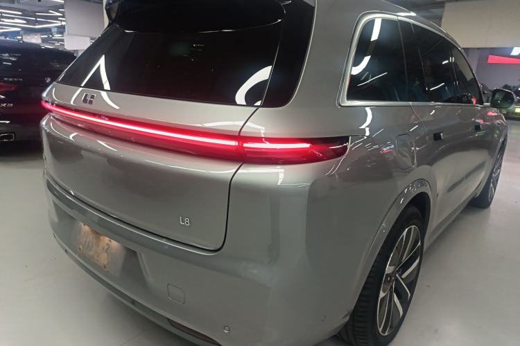 Used Li Auto L8 2023 Pro Model
