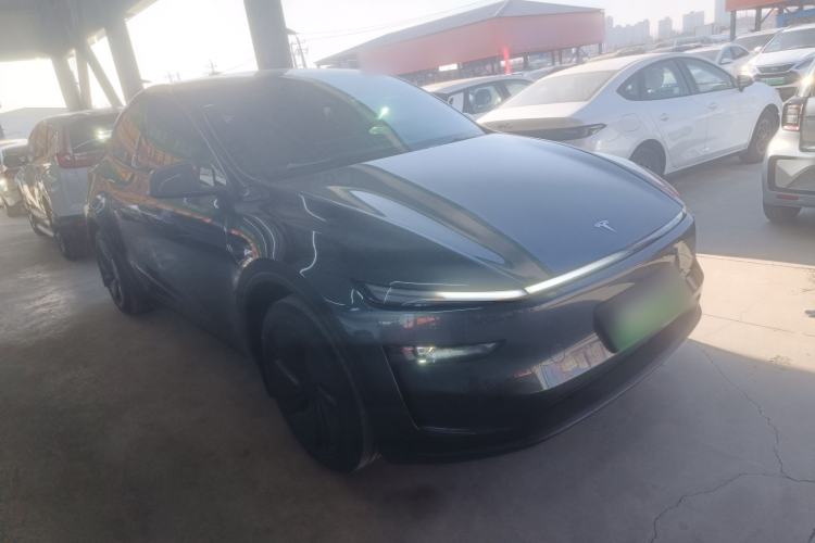 Used Tesla Model Y 2025 Rear-Wheel-Drive Version
