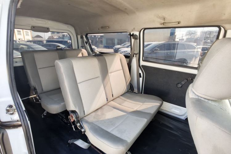 Used Jinbei Hiace X30 2023 1.5L Wealthy-Style Passenger Van 5/6/7-Seater Non-Air-Conditioned Version SWC15M