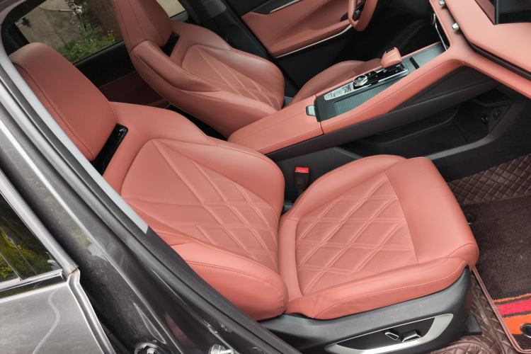 Used CHANGAN CS75 PLUS 2023 3rd Generation 1.5T Automatic Pilot Model Right Front Seat