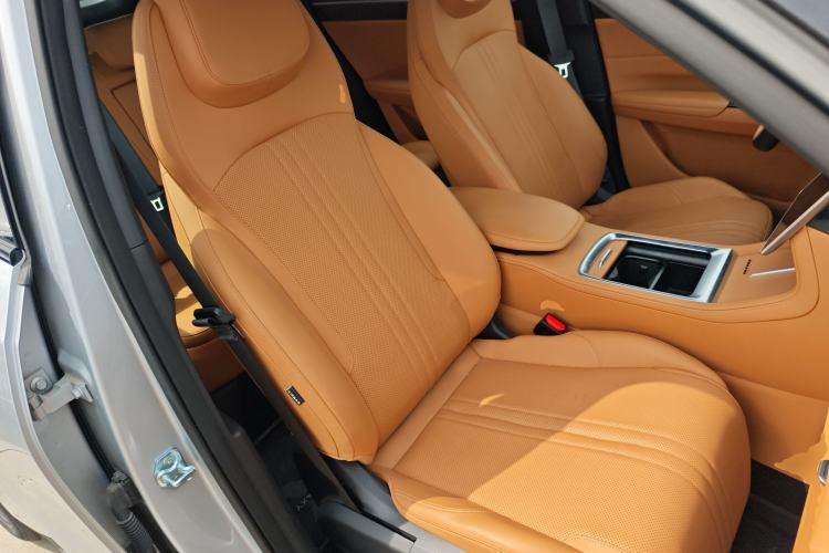 Used Geely Galaxy L7 2025 EM-i 115km Exploration+ Edition Right Front Seat