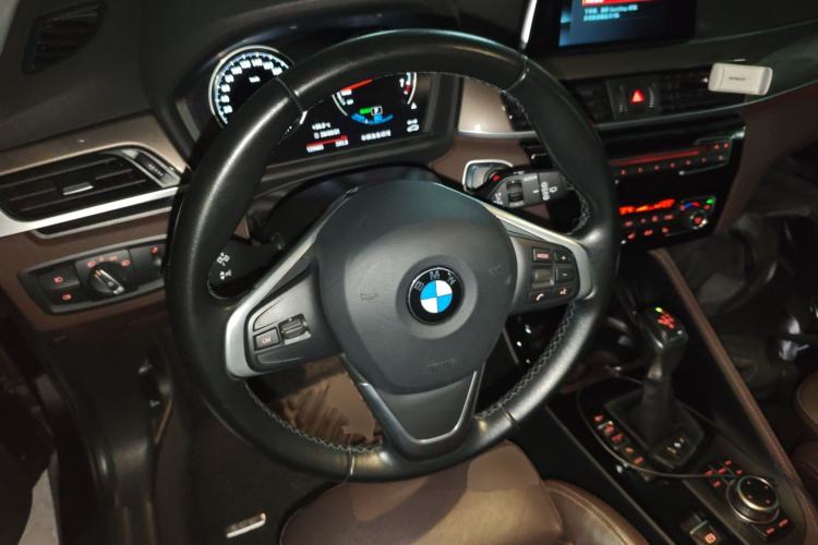 Used BMW X1 New Energy 2018 xDrive25Le Luxury Model Steering Wheel