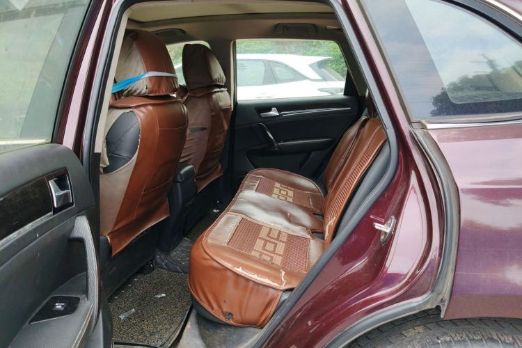 Used Zotye T600 2016 2.0T DCT Prestige Edition Left Rear Seat