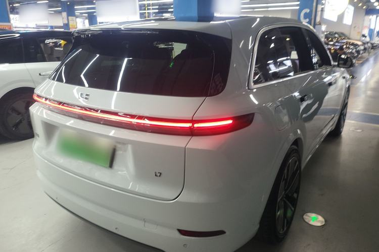 Used Li Auto L7 2025 Max Smart Refresh Edition Rear Right 45 Deg