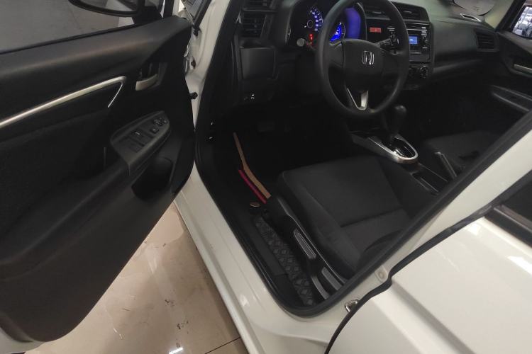 Used Honda Fit 2016 1.5L LXS CVT Comfort Sunroof Version
