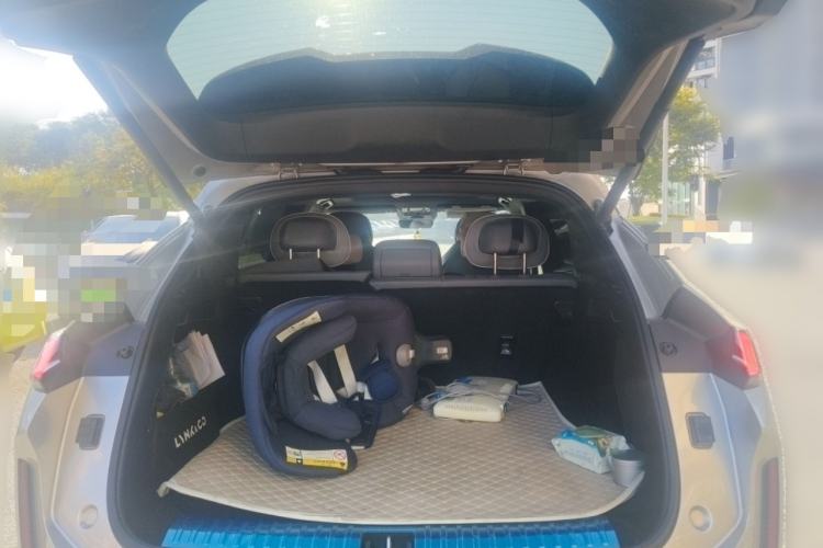 Used Lynk & Co 08 EM-P 2023 245km Ultra-Long Range Halo