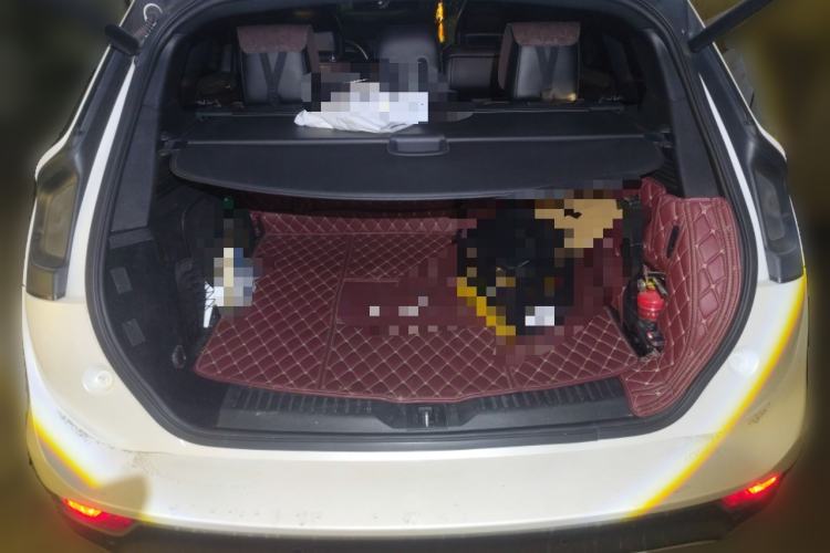 Used Lincoln MKC 2018 2.0T Two-Wheel Drive Deluxe Edition Trunk