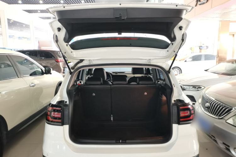 Used Volkswagen Tacqua 2023 200TSI DSG Joy-Connect Edition