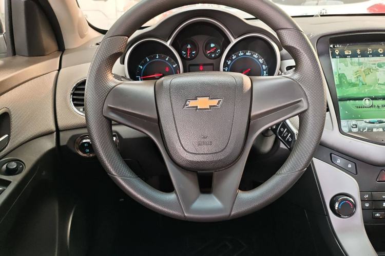 Used Chevrolet Cruze 2013 1.8L SE AT