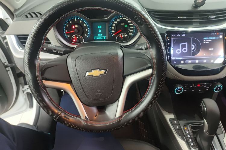Used Chevrolet Malibu 2016 1.6T Automatic Comfort Edition Steering Wheel