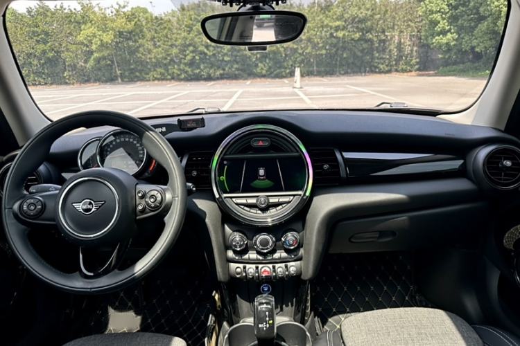 Used MINI MINI 2019 1.5T COOPER Classic Edition Five-Door Version