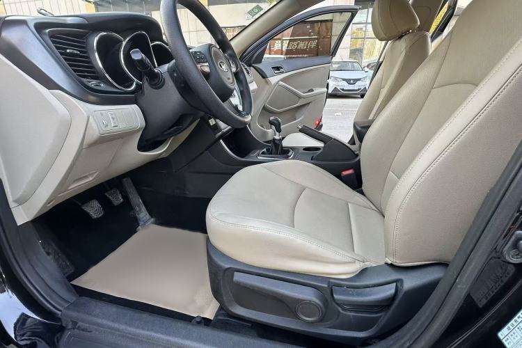 Used Kia K5 2014 2.0L Manual GL
