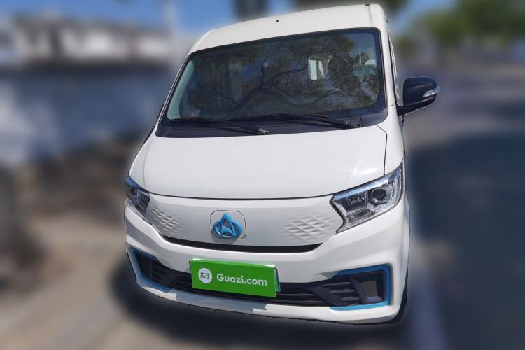 Used CHANGAN KUAYUE Xing V7 EV 2024 251 km Hatchback Comfort Version 6 Seats
