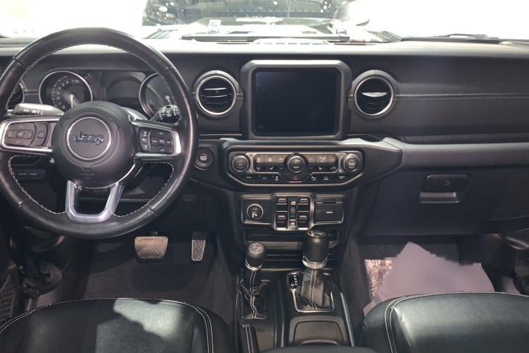 Used Jeep Wrangler New Energy 2021 Four-Door 2.0T 4xe Sahara Interior 3