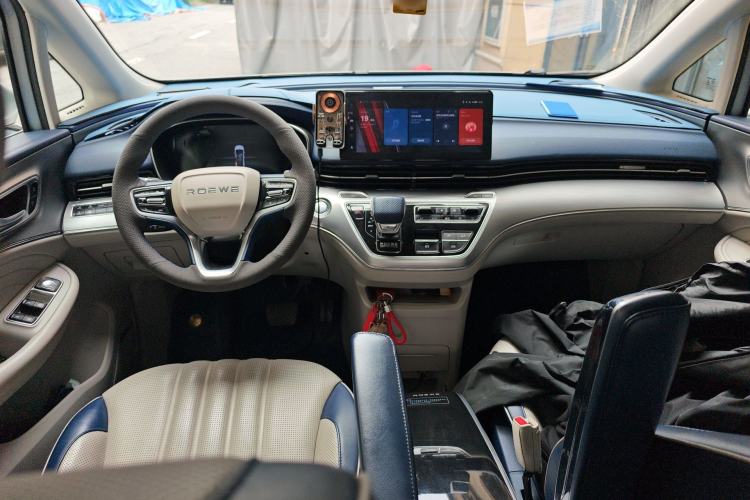 Used Roewe iMAX8 2021 400TGI Supreme Series Prestige Edition
