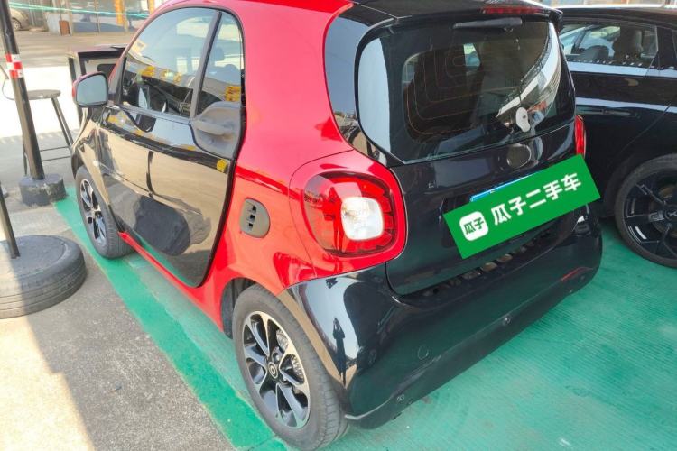 Used smart fortwo 2015 1.0L 52 kW Hardtop Passion Edition
