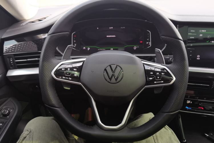 Used Volkswagen Passat 2022 330TSI Luxury Edition
