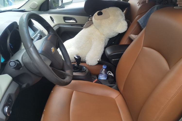 Used Chevrolet Cruze 2015 1.5L Manual Fashion Edition Left Front Seat