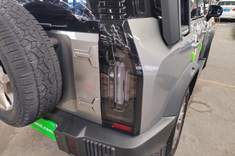 Used JETOUR Traveler 2023 2.0T Four-Wheel Drive Conqueror Right Rear Taillight