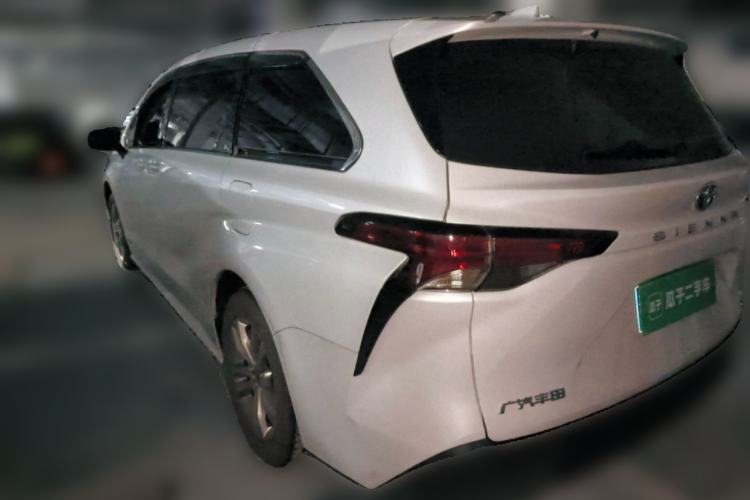Used Toyota SIENNA 2024 2.5L Hybrid Comfort Edition Rear Left 45 Deg