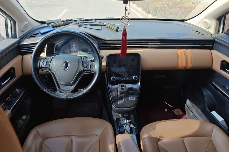 Used ORA iQ 2018 High-Range Version Smart Connectivity Model