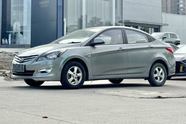 Used Hyundai Verna (older generation) 2014 1.4L Automatic Smart GLS Exterior 3