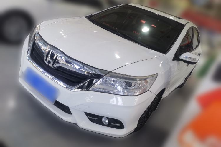 Used Honda Crider 2015 1.8L automatic luxury edition