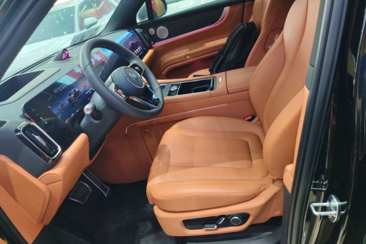 Used Hima AITO M9 2024 Range-Extended Max Edition 42 kWh 6-Seater Version Left Front Seat