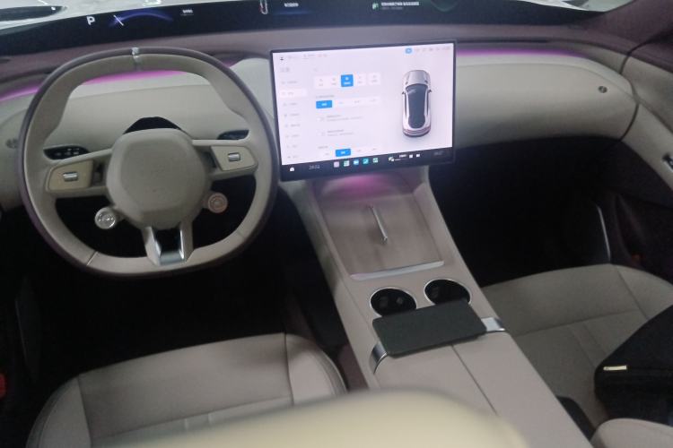 Used Xiaomi Auto YU7 2025 Ultra-Long Range High-Performance All-Wheel-Drive Max Edition
