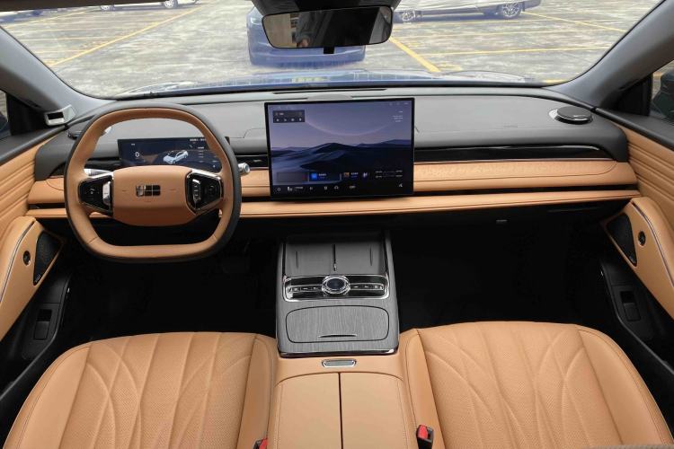 Used Geely Galaxy Galaxy 8 2025 130km EM-i Prestige Edition
