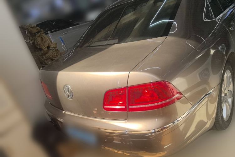 Used Volkswagen Phaeton 2011 3.6L V6 5-Seater Extended Comfort Version
