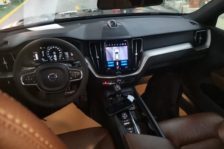 Used Volvo XC60 2021 T5 4x4 Smart Luxury Edition
