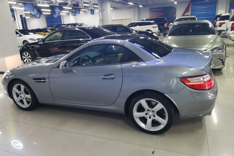 Used Mercedes-Benz SLK-Class 2011 SLK 200 Fashion Model