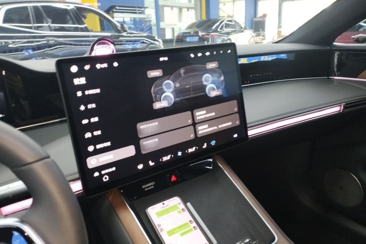 Used Hima Stelato S9 2024 All-Electric Max Rear-Drive Long-Range Version Audio And AC Panel