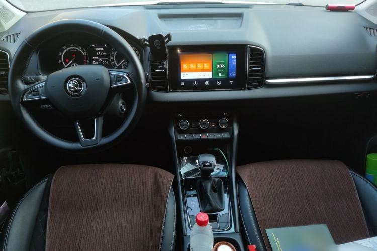 Used Skoda Karoq 2021 TSI280 Luxury Edition Interior 2