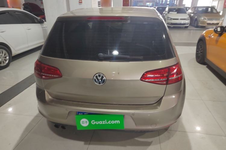 Used Volkswagen Golf 2016 230TSI Automatic Comfort Version
