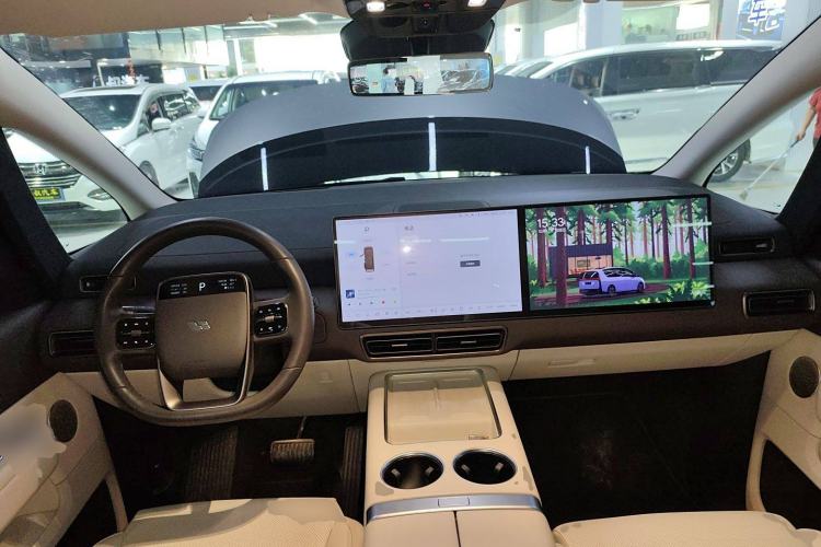 Used Li Auto MEGA 2024 Ultra Model
