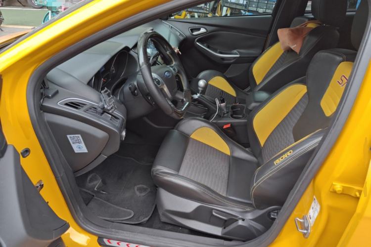 Used Ford Focus 2013 2.0T ST Orange Edition