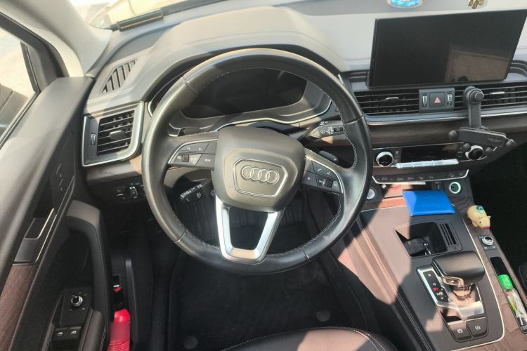 Used Audi Q5L 2022 40T Luxury Elegant Model