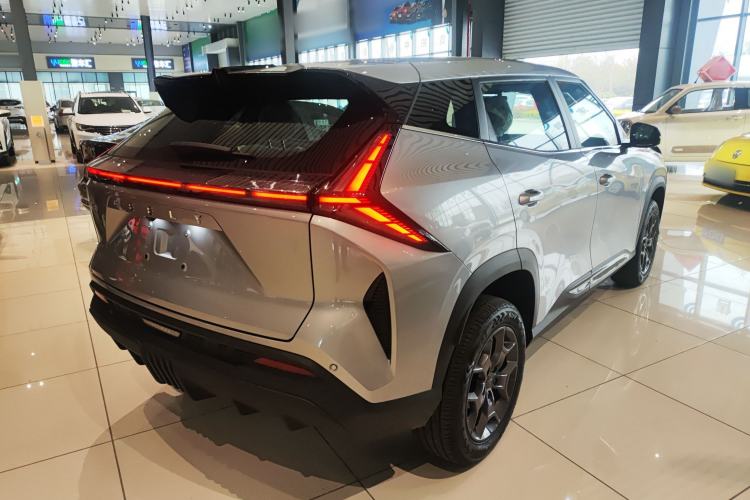 Used Geely Auto Emgrand X7 Sport 2026 Model 1.5TD Joyful
