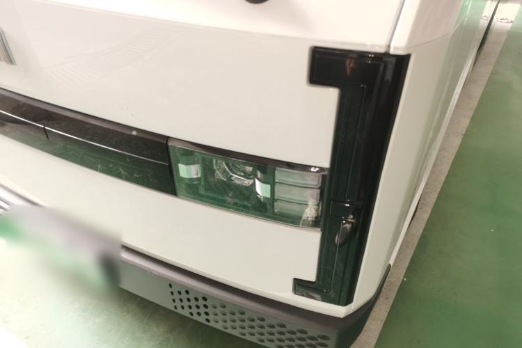 Used SRM New Energy E3 2025 Fudi 310KM Practical Passenger Vehicle
