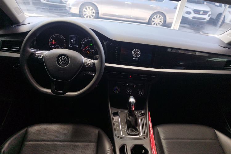 Used Volkswagen Lavida 2021 1.5L Automatic Comfort Edition Center Console