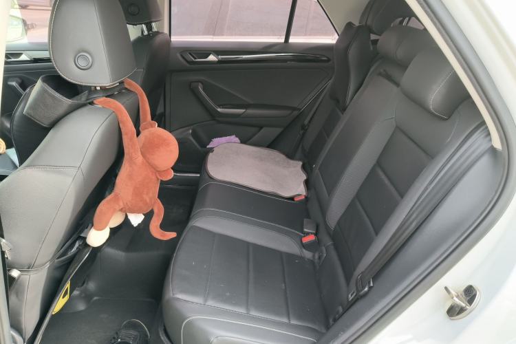 Used Volkswagen T-ROC 2018 280TSI DSG Four-Wheel Drive Comfort Version China V Standard Left Rear Seat